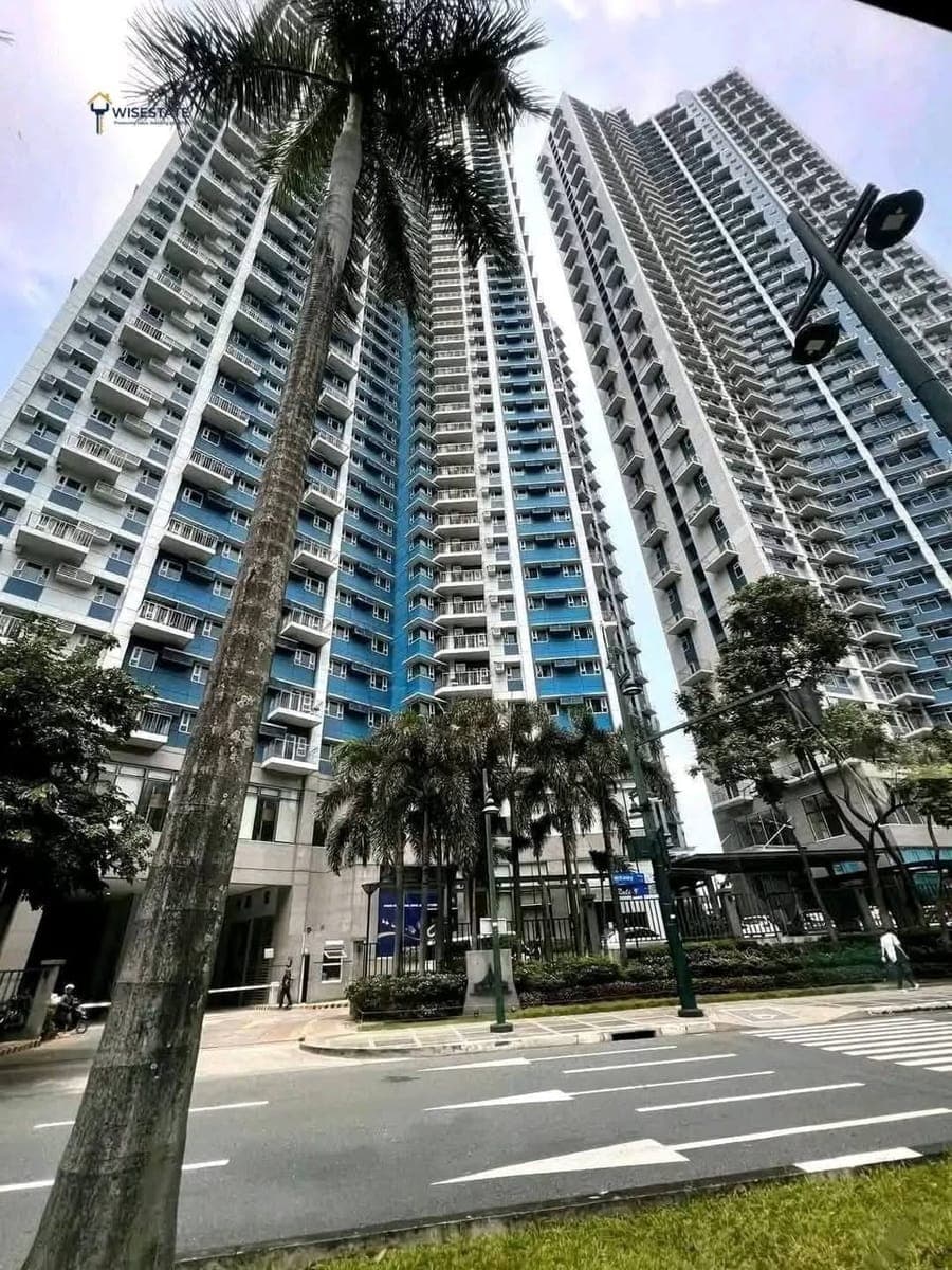 𝐅𝐎𝐑 𝐑𝐄𝐍𝐓 Two Bedroom Condo in BGC Taguig At TRION TOWERS - photo 1