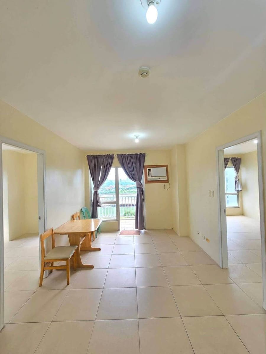 📣FOR RENT – 2 Bedroom Unit with Balcony📍 - photo 2