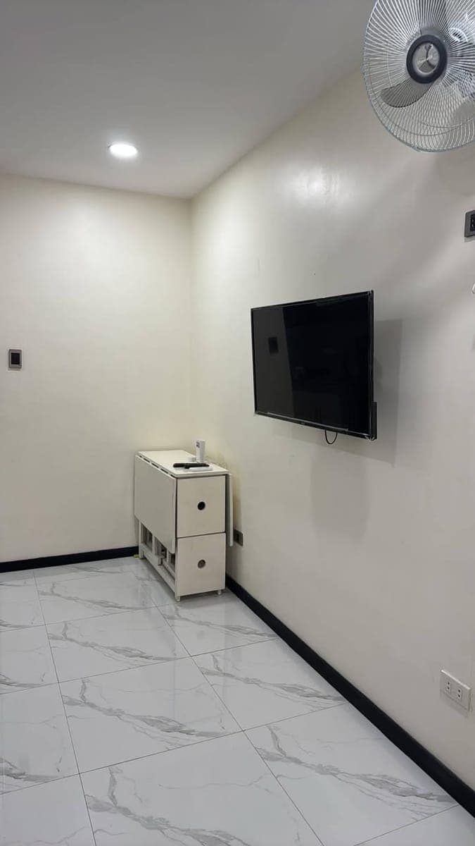 FOR RENT: STUDIO TYPE(Victoria De manila Tower2) - photo 3
