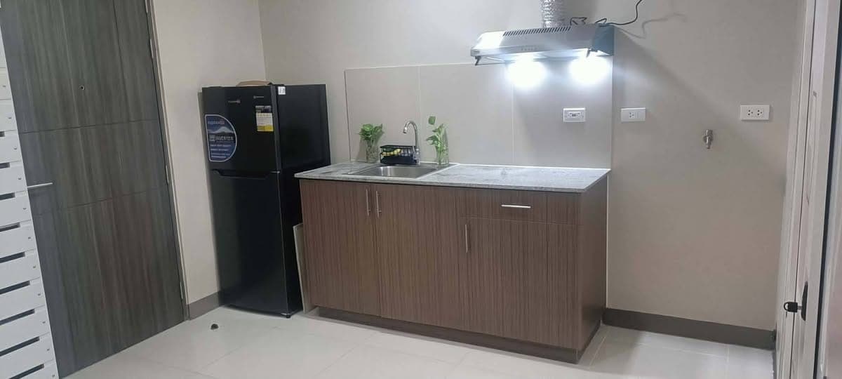 CONDO UNIT FOR RENT IN U-BELT AREA MANILA - photo 5