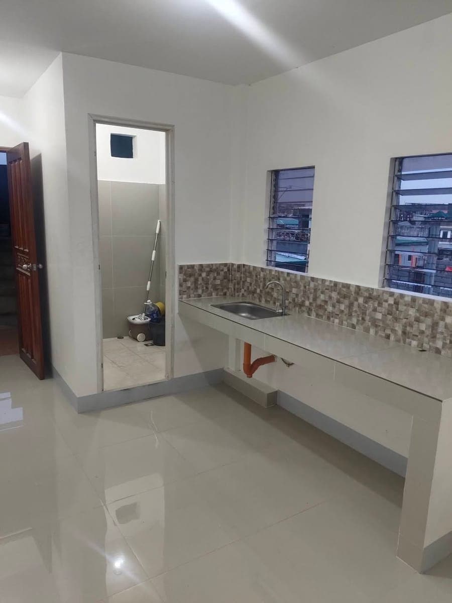 6K ONLY TAGUIG AREA LOFT TYPE STUDIO - photo 3