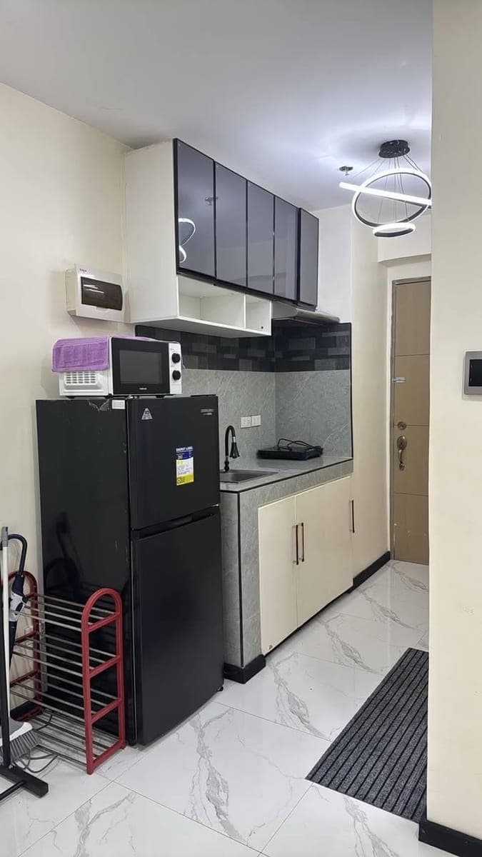 FOR RENT: STUDIO TYPE(Victoria De manila Tower2) - photo 1