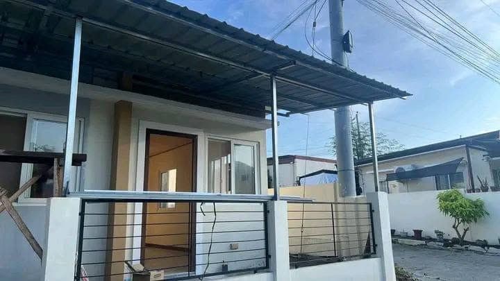 Brand New house rent 2 room's gated street can park safe area guarded corner lot. No baha - photo 3