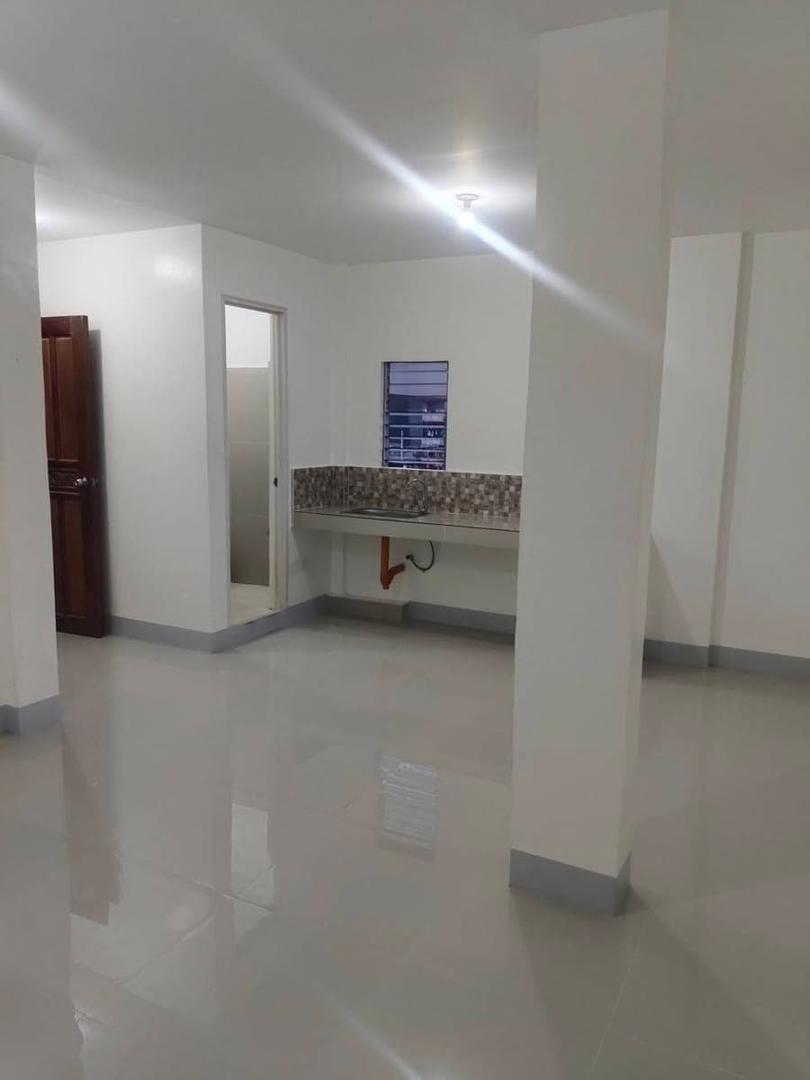 8K ONLY BIG STUDIO own kitchen and Cr. 3rdfloor. - photo 4