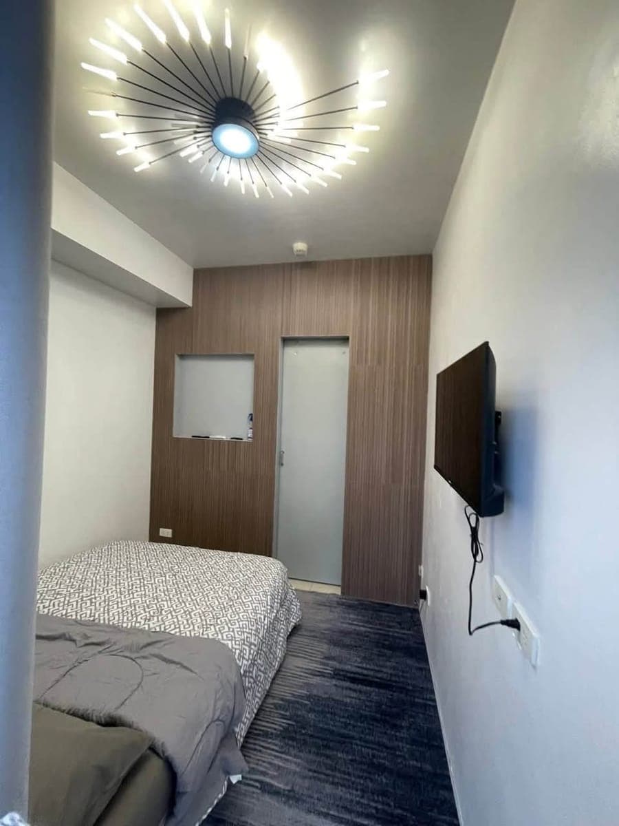 🔑 Move-in Ready 🌇Breeze Residences - photo 2
