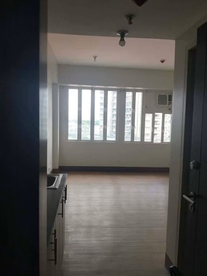 - we have a 1 bedroom unit 26sqm (turned studio now) available for rent. - photo 1