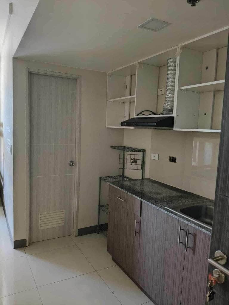 Studio Condo Unit For Rent - photo 2
