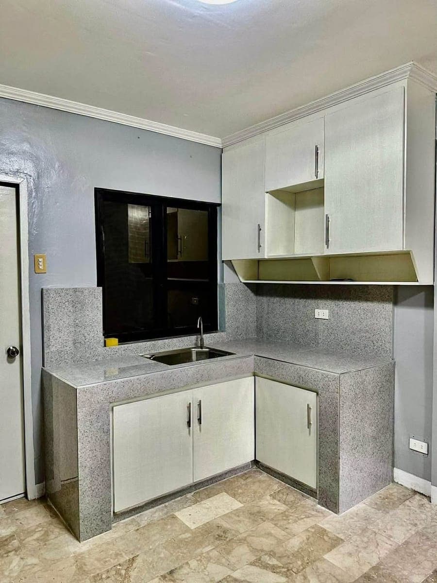 Kamuning Townhouse for Rent - photo 4