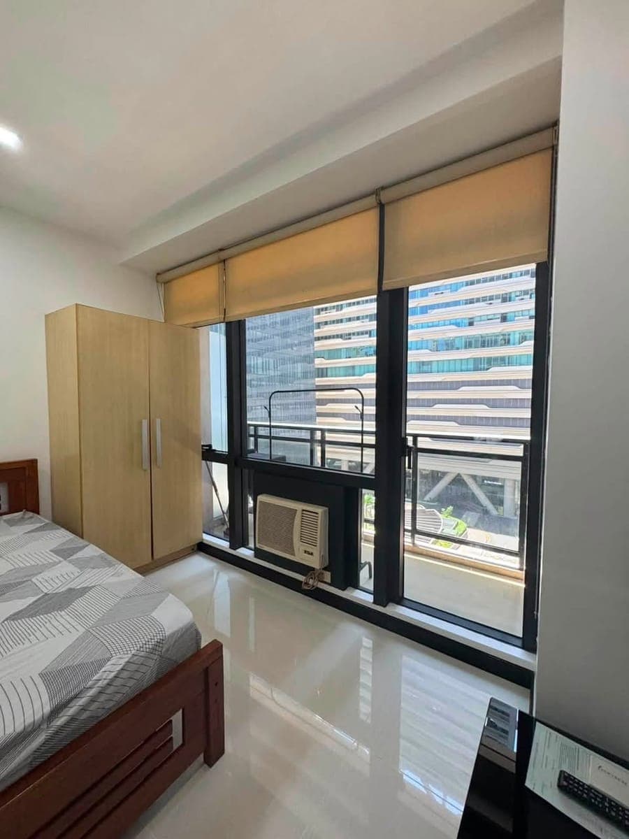 ✅Condo for Rent 💰 25,000  🛏️ Studio Type - photo 3