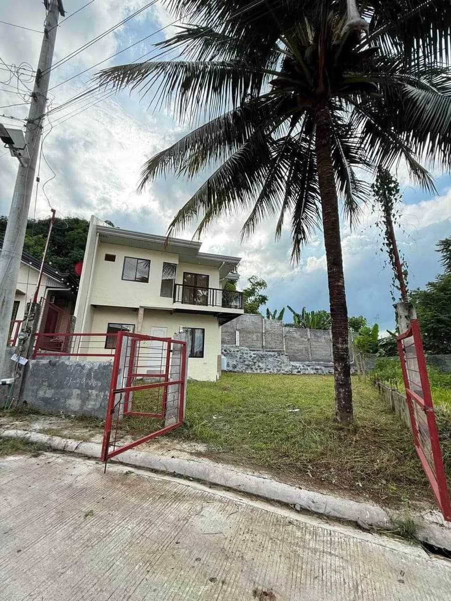 This house is FOR RENT ✅ - photo 1