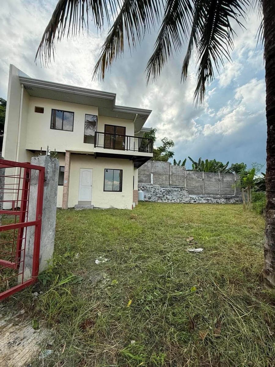 This house is FOR RENT ✅ - photo 2