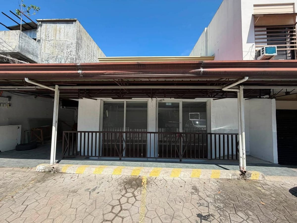FOR RENT - photo 1