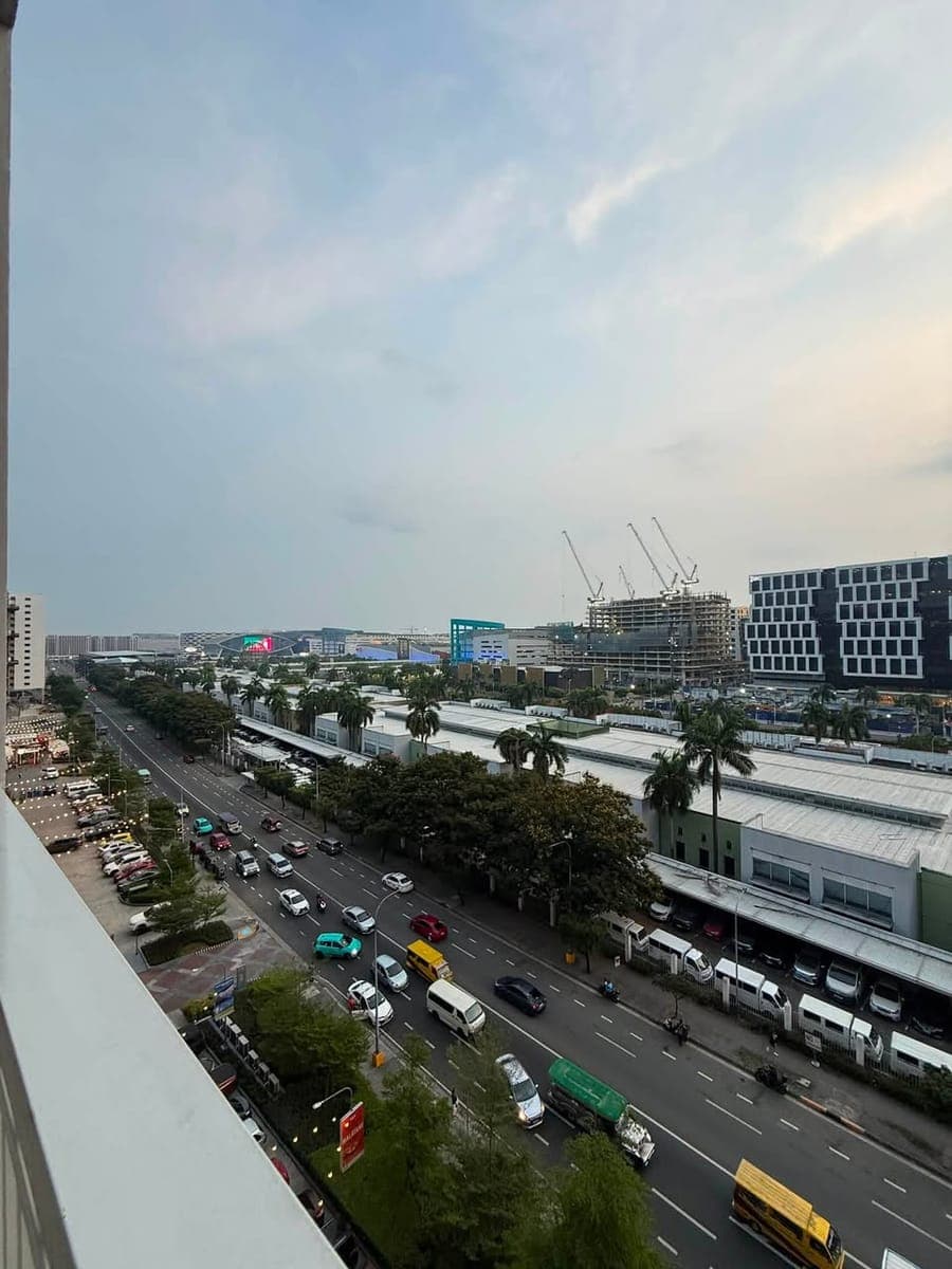 SHORE RESIDENCES FOR RENT - READY TO. MOVE IN - photo 3