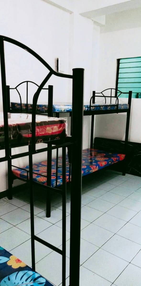 FEMALE BEDSPACE AVAILABLE - photo 1