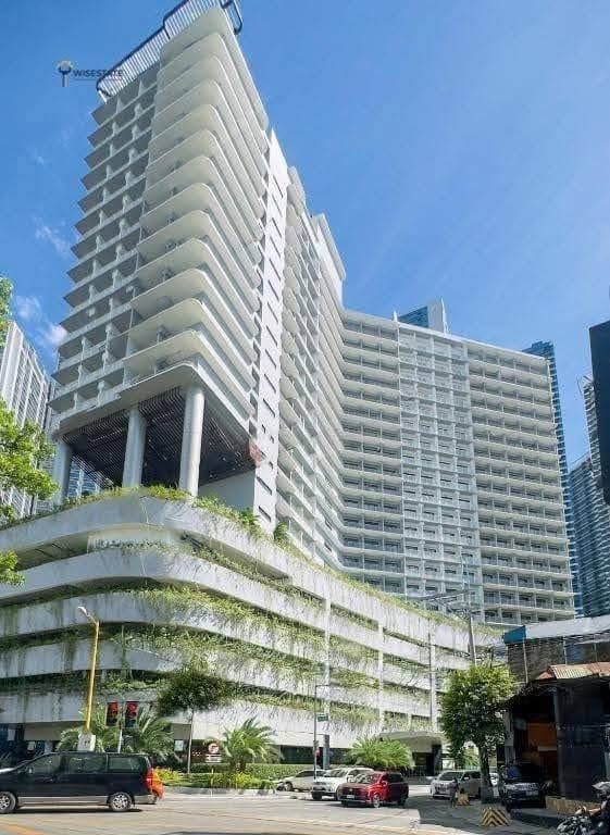 𝐅𝐎𝐑 𝐑𝐄𝐍𝐓 One Bedroom Condo Unit with balcony in LUSH RESIDENCES - photo 2