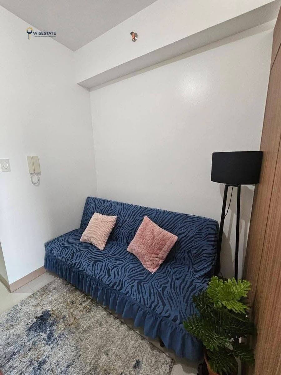 𝐅𝐎𝐑 𝐑𝐄𝐍𝐓 One Bedroom Condo Unit with balcony in LUSH RESIDENCES - photo 3