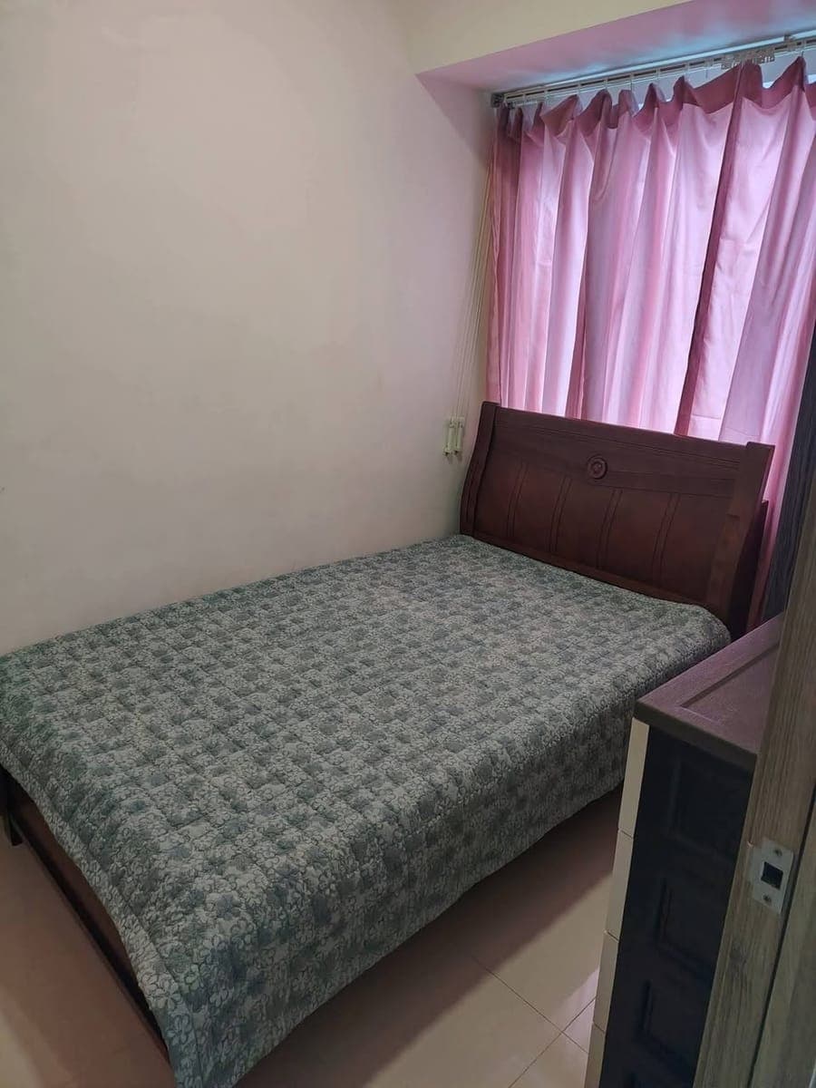 RUSH FOR RENT : 22k assoc dues included/ Internet - photo 1