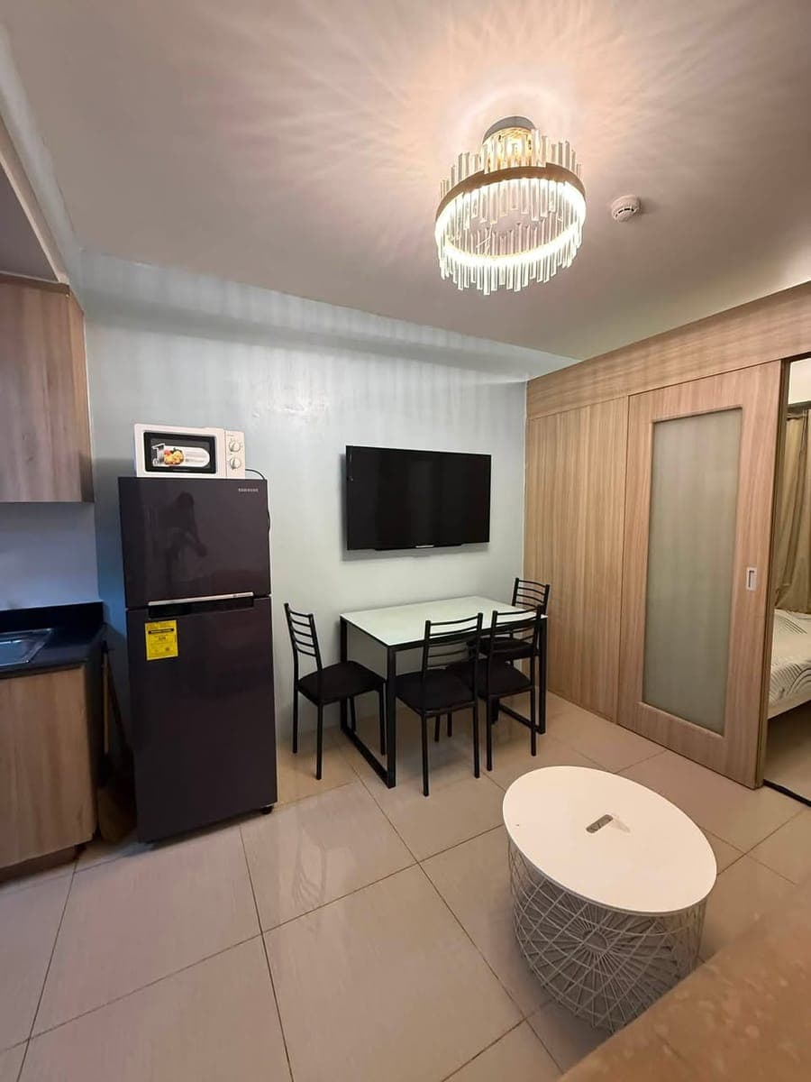 - SHORE RESIDENCES FOR RENT - OPEN for 3 to 6 MONTHS CONTRACT - photo 2