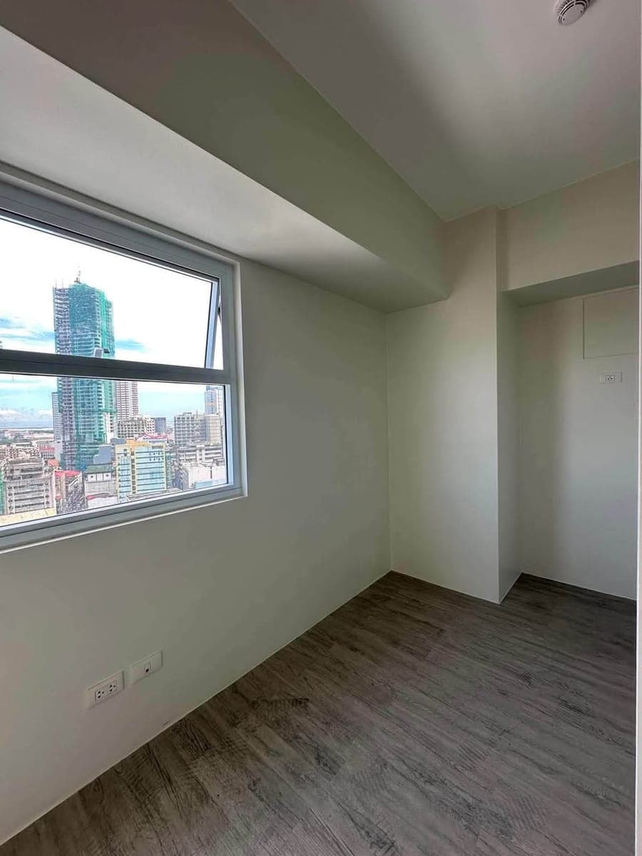 FOR RENT – BARE 1 BEDROOM CONDO UNIT 🏡‼️ - photo 4