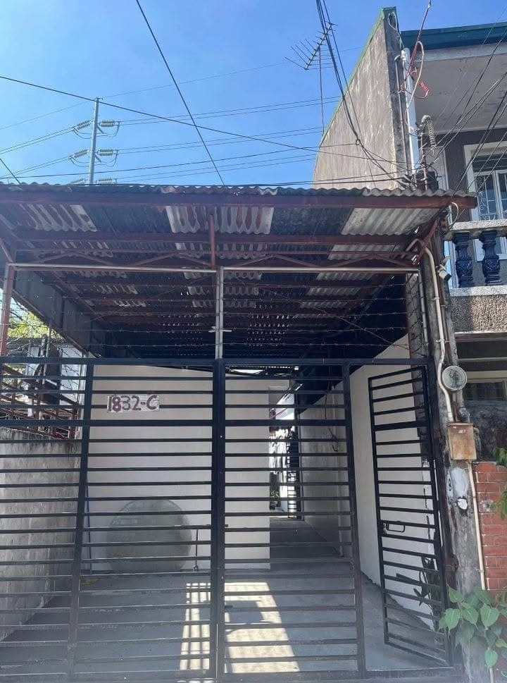 ‎Room for Rent (Female) - photo 1