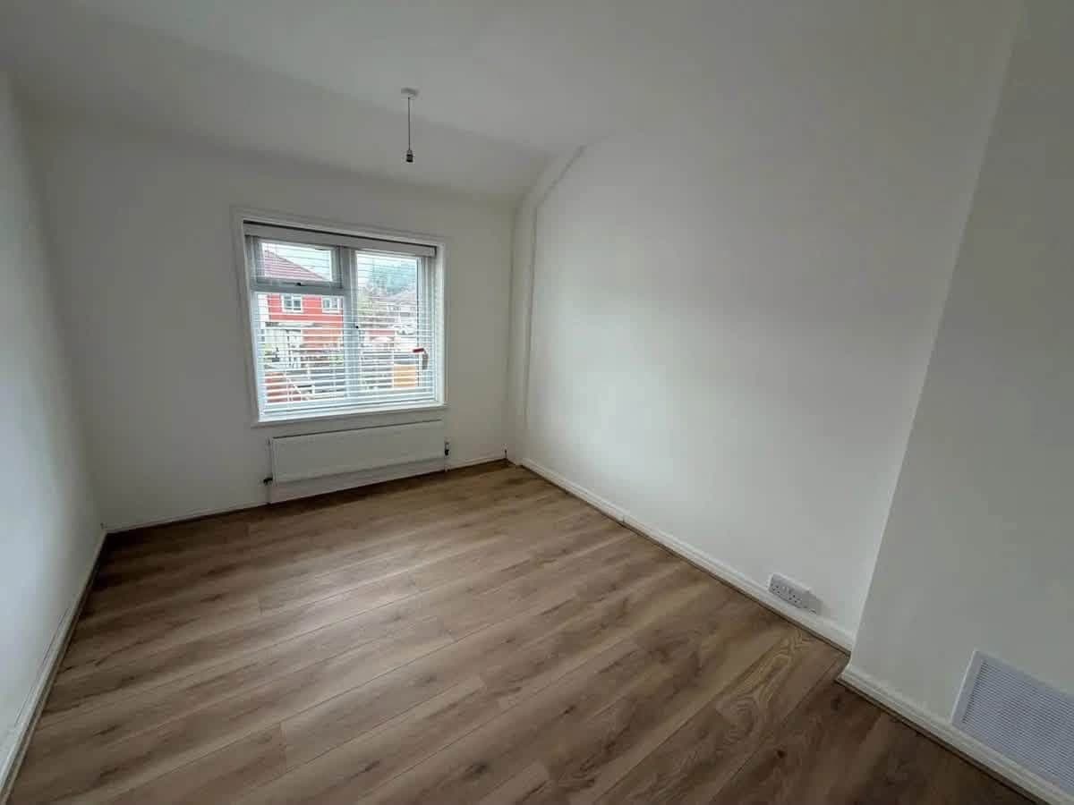 Hiyaa 👋 , I’ve 1, 2 & 3 bedroom properties available for rent - photo 2