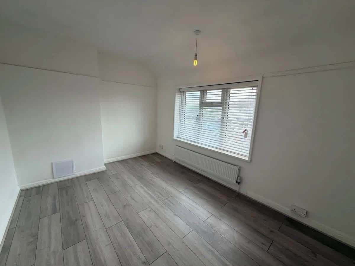 Hiyaa 👋 , I’ve 1, 2 & 3 bedroom properties available for rent - photo 3