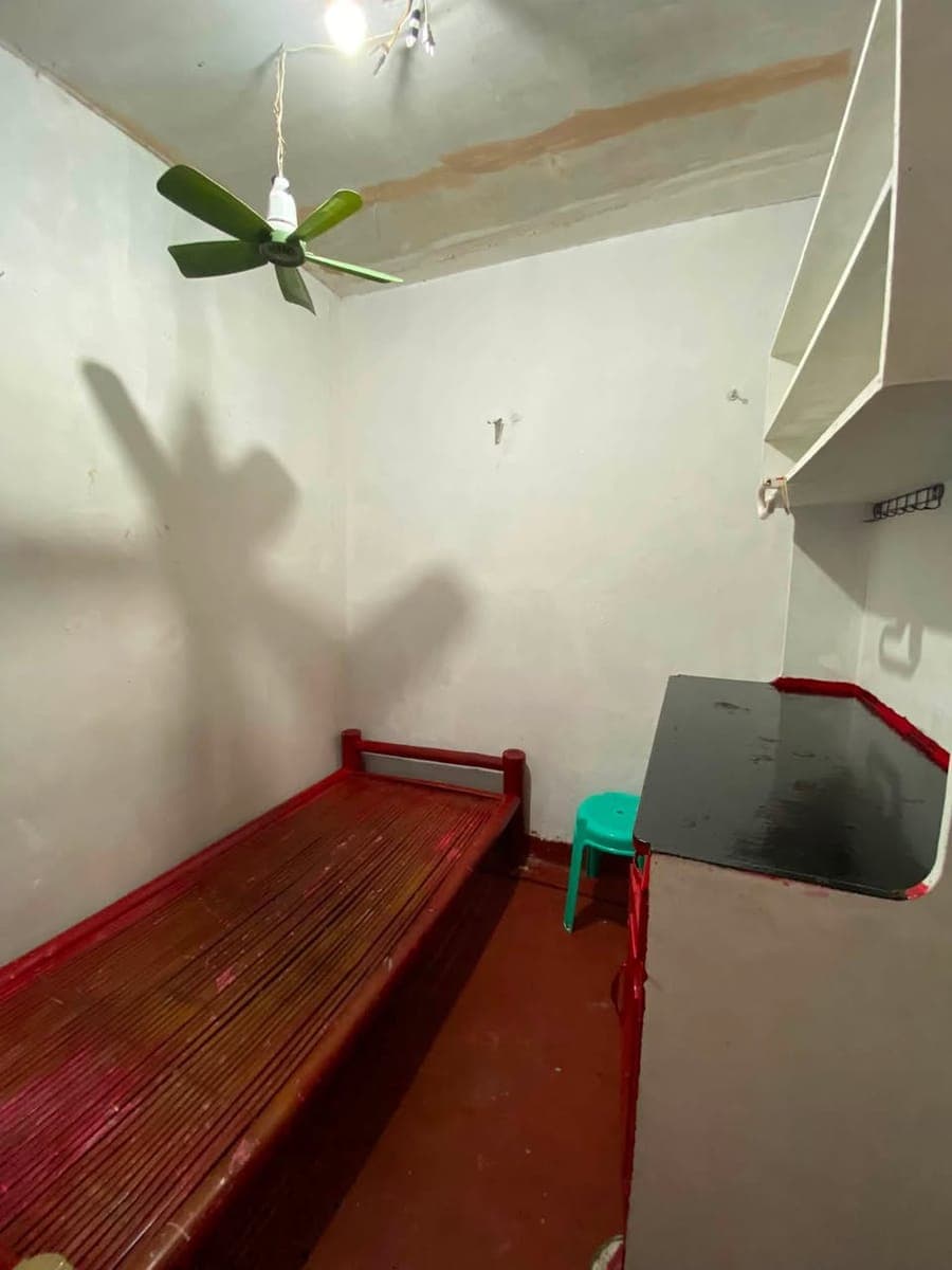 ROOM FOR RENT - photo 1