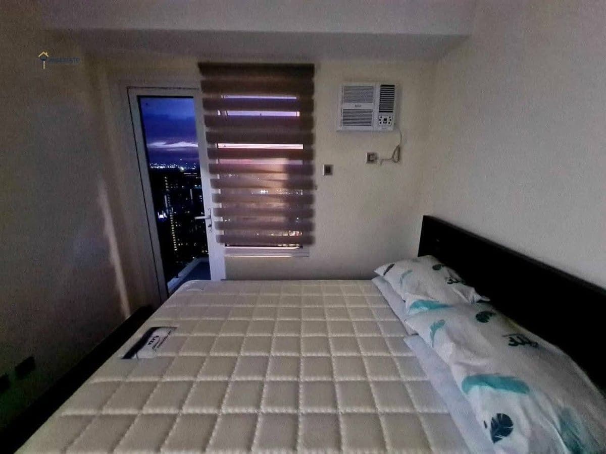 𝐅𝐎𝐑 𝐑𝐄𝐍𝐓 One Bedroom Condo Unit with Balcony in BGC Taguig at Trion Towers. - photo 5