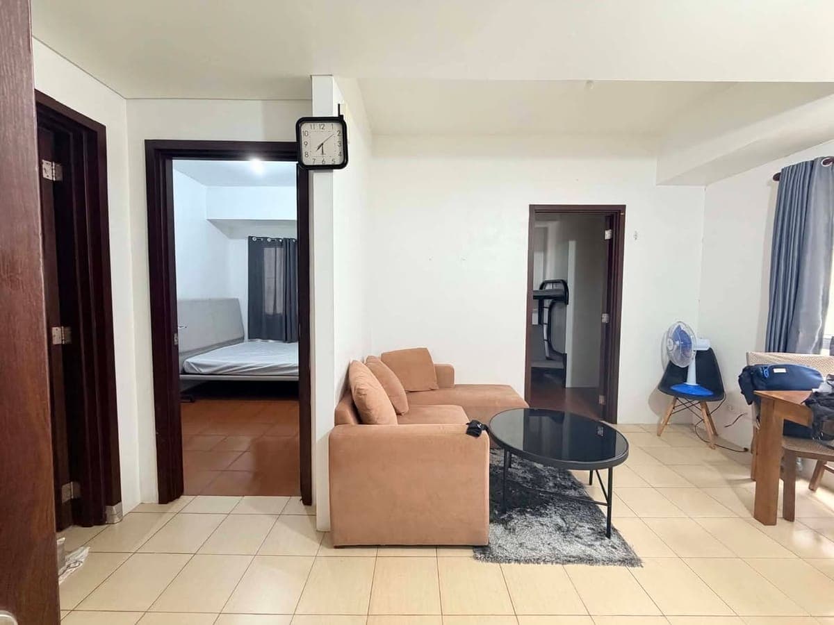 For rent 2br fully furnished Pioneer woodlands condominium. - photo 1