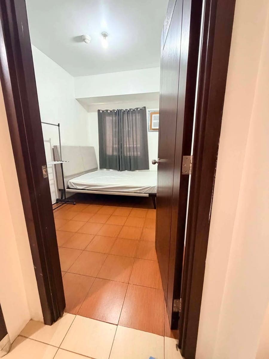 For rent 2br fully furnished Pioneer woodlands condominium. - photo 3