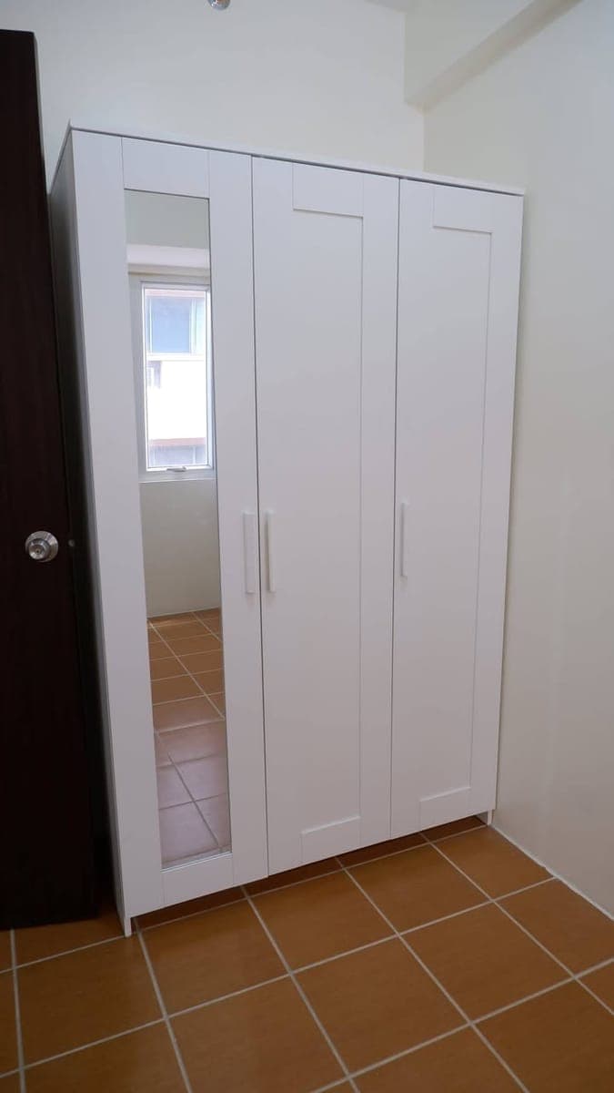 **Looking for our FIRST tenant!** - photo 2