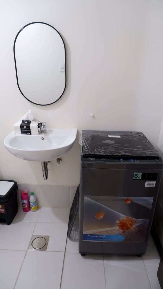 **Looking for our FIRST tenant!** - photo 3