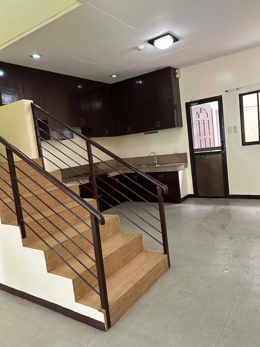 🏡𝗧𝗼𝘄𝗻𝗵𝗼𝘂𝘀𝗲 𝗳𝗼𝗿 𝗥𝗲𝗻𝘁  🏡(𝗨𝗡𝗙𝗨𝗥𝗡𝗜𝗦𝗛𝗘𝗗) - photo 3
