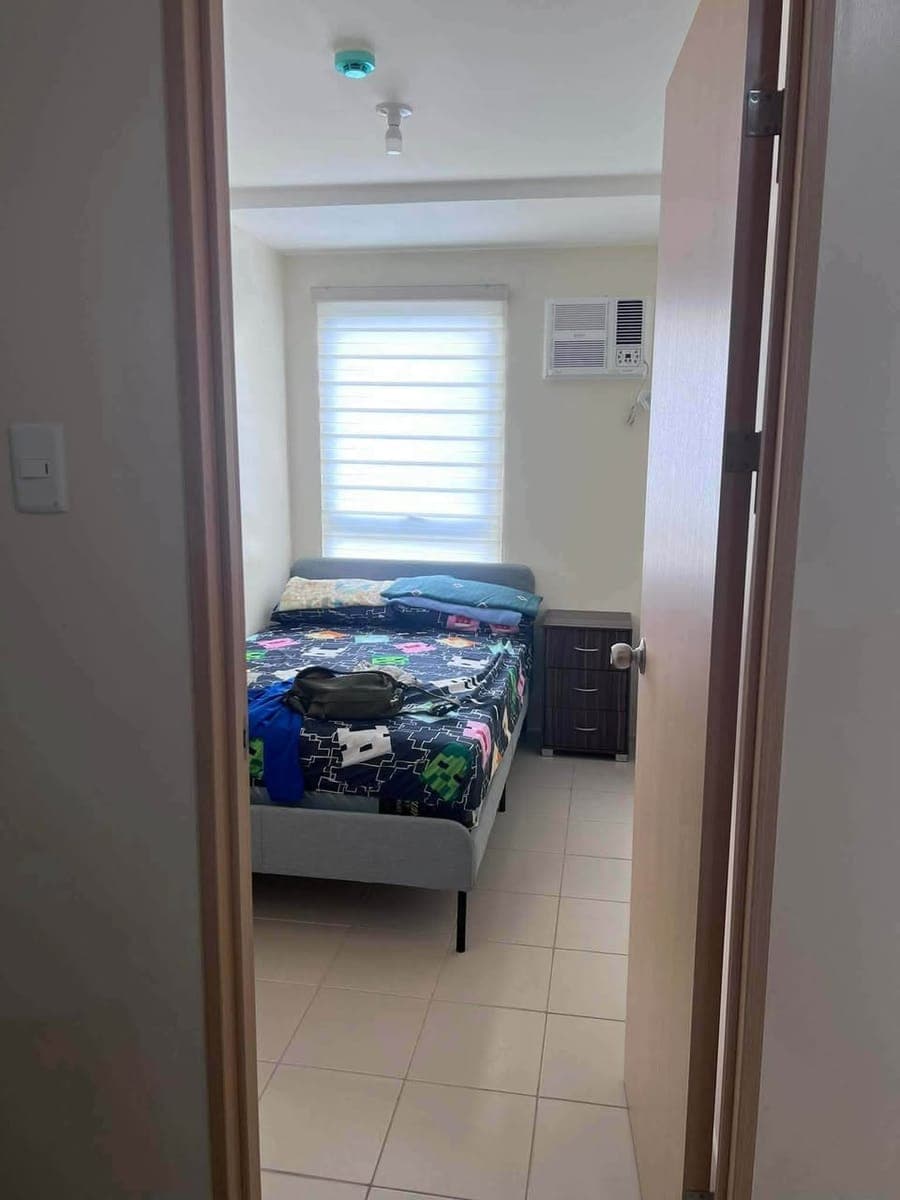 🏢Condo Unit for RENT – Semi- Furnished - photo 2