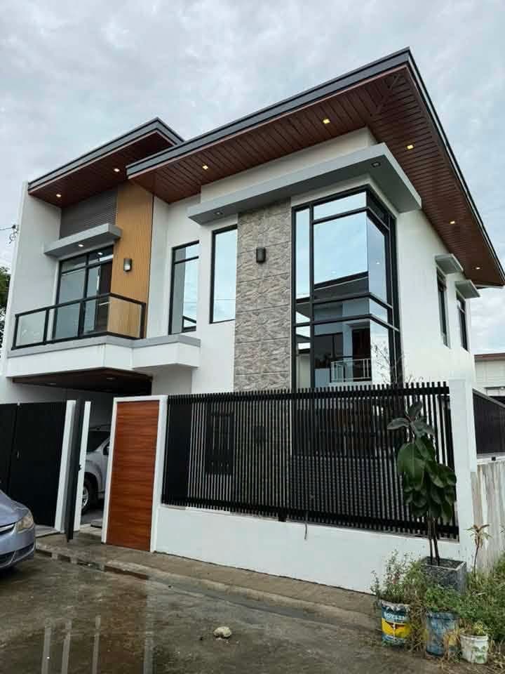 🏡✨ MODERN 2-STOREY HOUSE FOR RENT! - photo 1