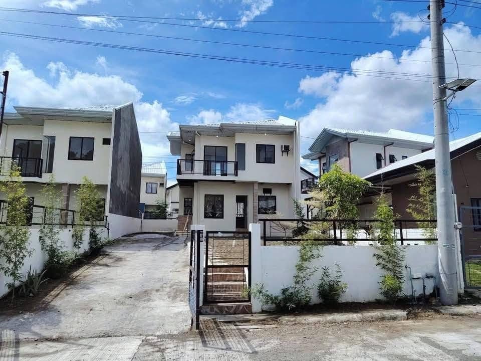 🏠HOUSE FOR RENT IN CABANTIAN❗ - photo 5