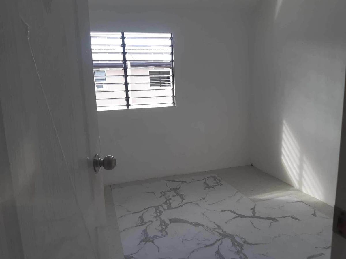 Two story house house for rent - photo 3