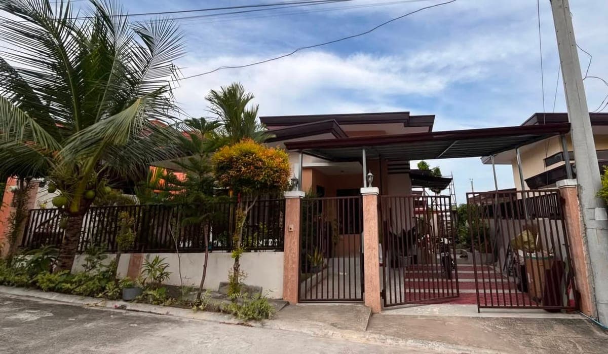 💰 Monthly Rent: ₱27,000 (HOA dues included) - photo 1