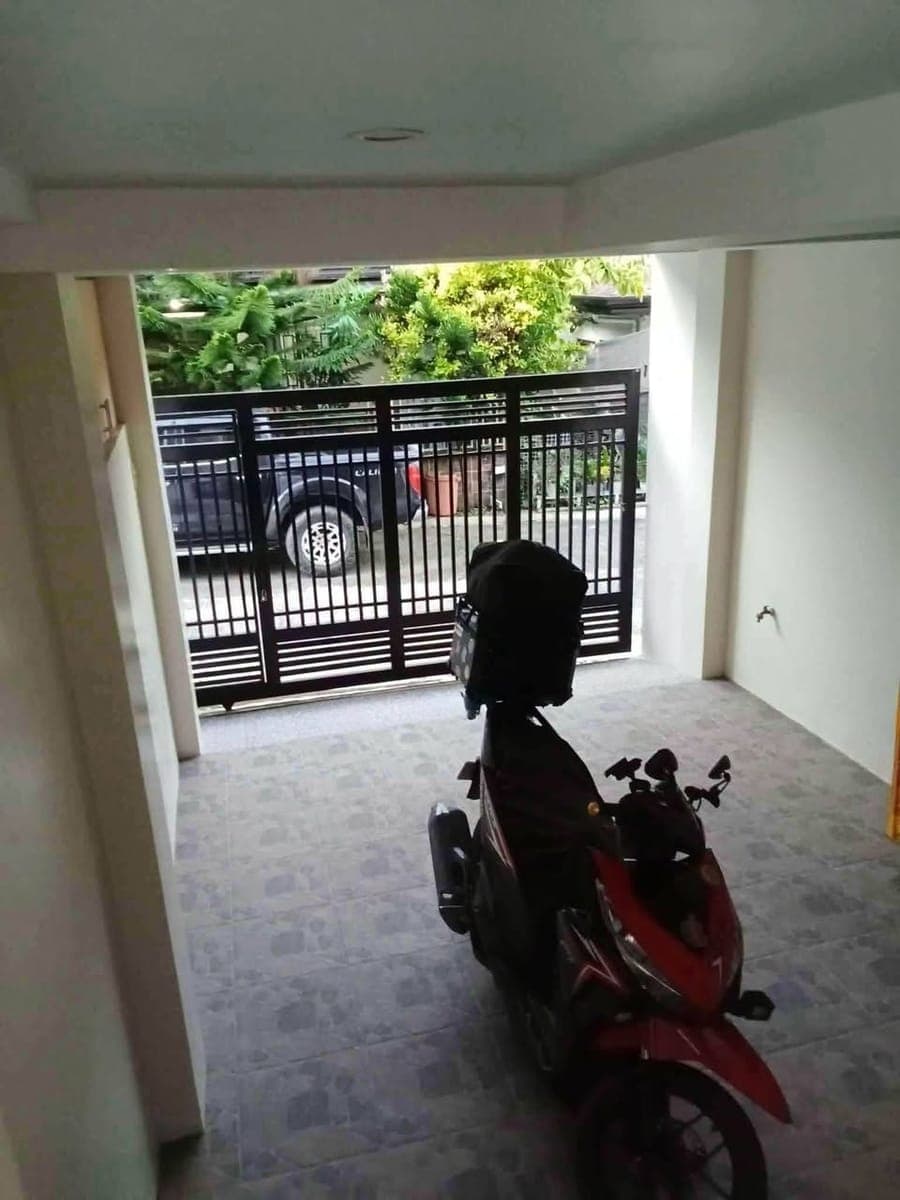 🍁 FULLY FENCED HOUSE — LONG TERM RENTAL 🍁 - photo 4