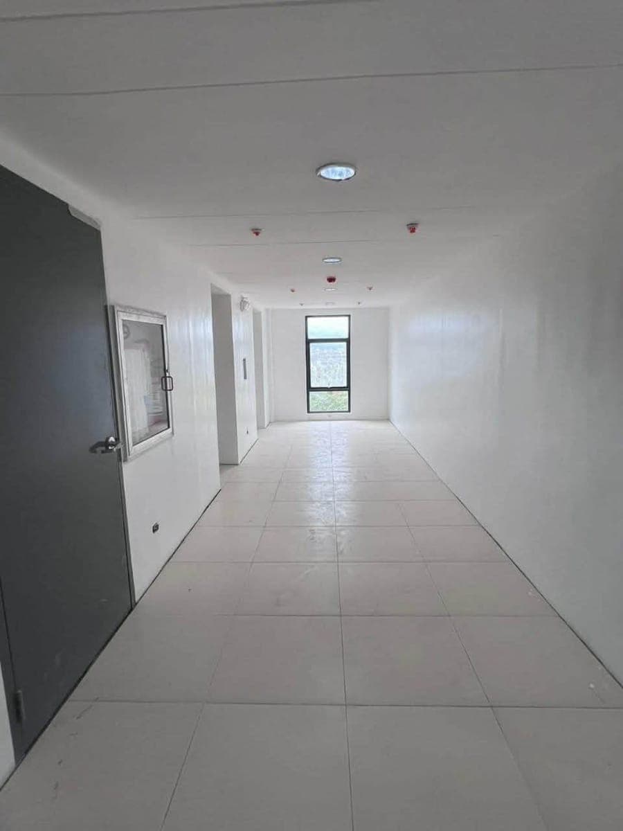 🏙️For Rent  ▶️  The courtyard by crown asia - photo 3