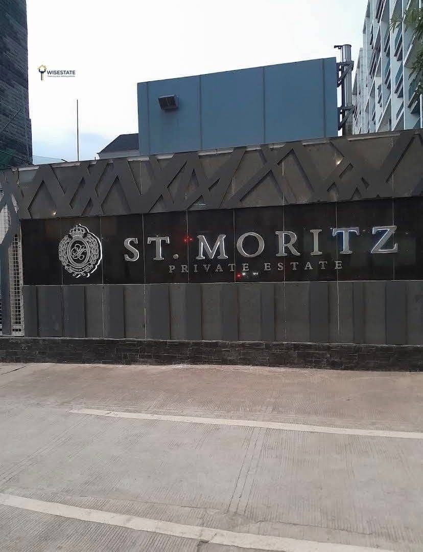 𝐅𝐎𝐑 𝐑𝐄𝐍𝐓 Two Bedroom with balcony Condo in ST. MORITZ PRIVATE ESTATE - photo 2
