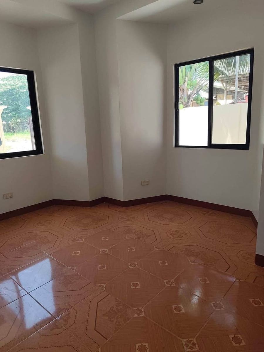 HOUSE FOR RENT ‼️ BARE UNIT ‼️ - photo 2