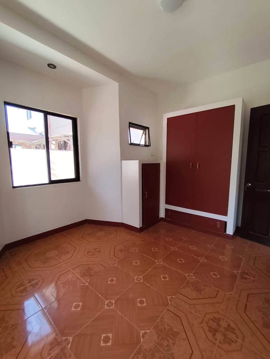 HOUSE FOR RENT ‼️ BARE UNIT ‼️ - photo 3