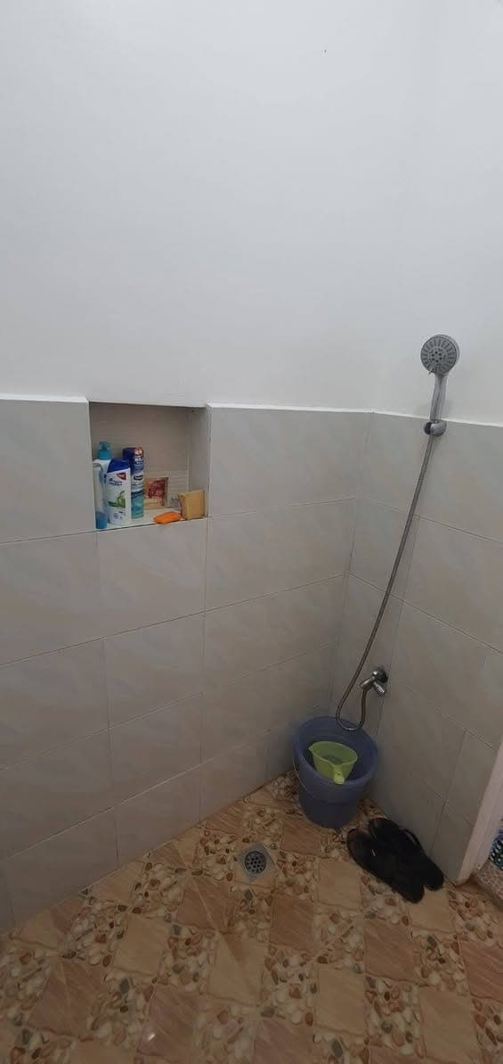 HOUSE FOR RENT (buong 3rd flr) - photo 4