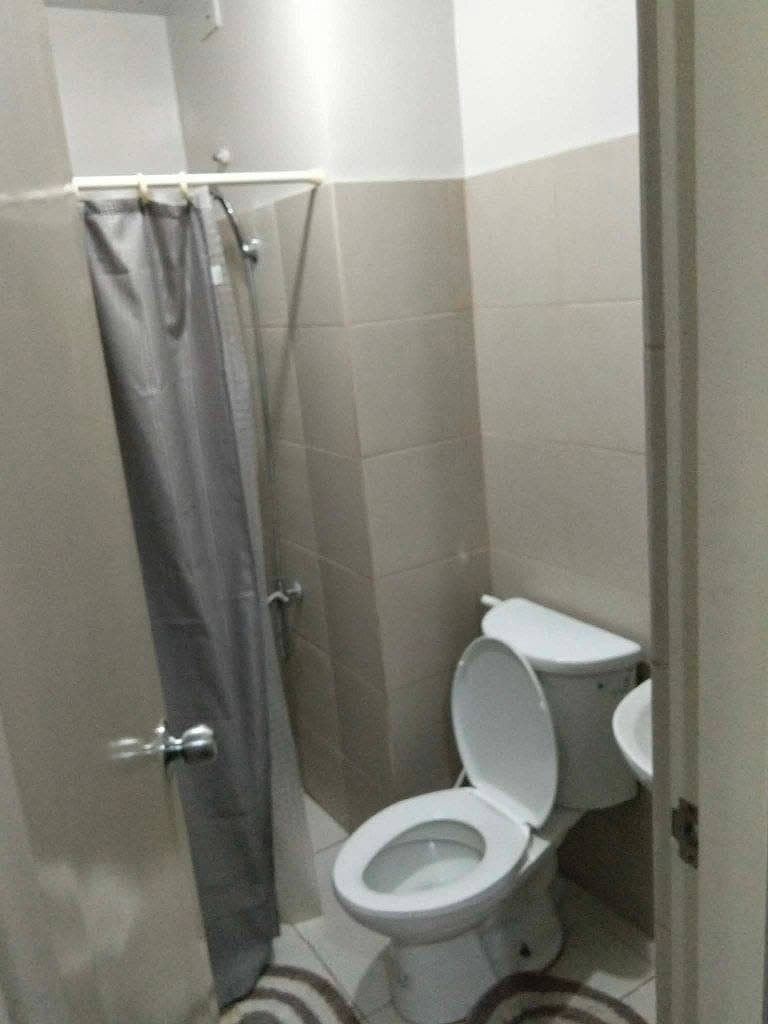 Studio Condo Unit For Rent - photo 3