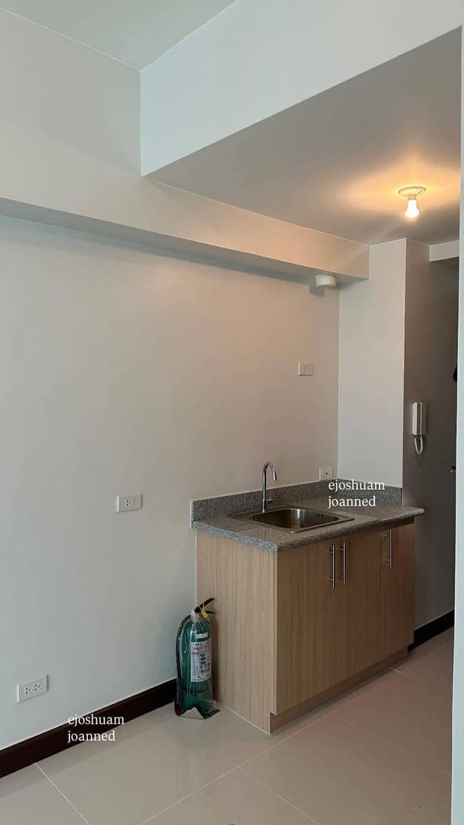 🏡 FOR RENT | Brand New Studio with Balcony | Quantum Residences Pasay - photo 3
