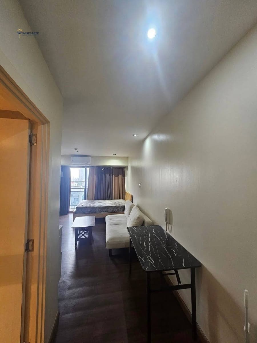 𝐅𝐎𝐑 𝐑𝐄𝐍𝐓 Studio with balcony Condo in KNIGHTSBRIDGE RESIDENCES - photo 5