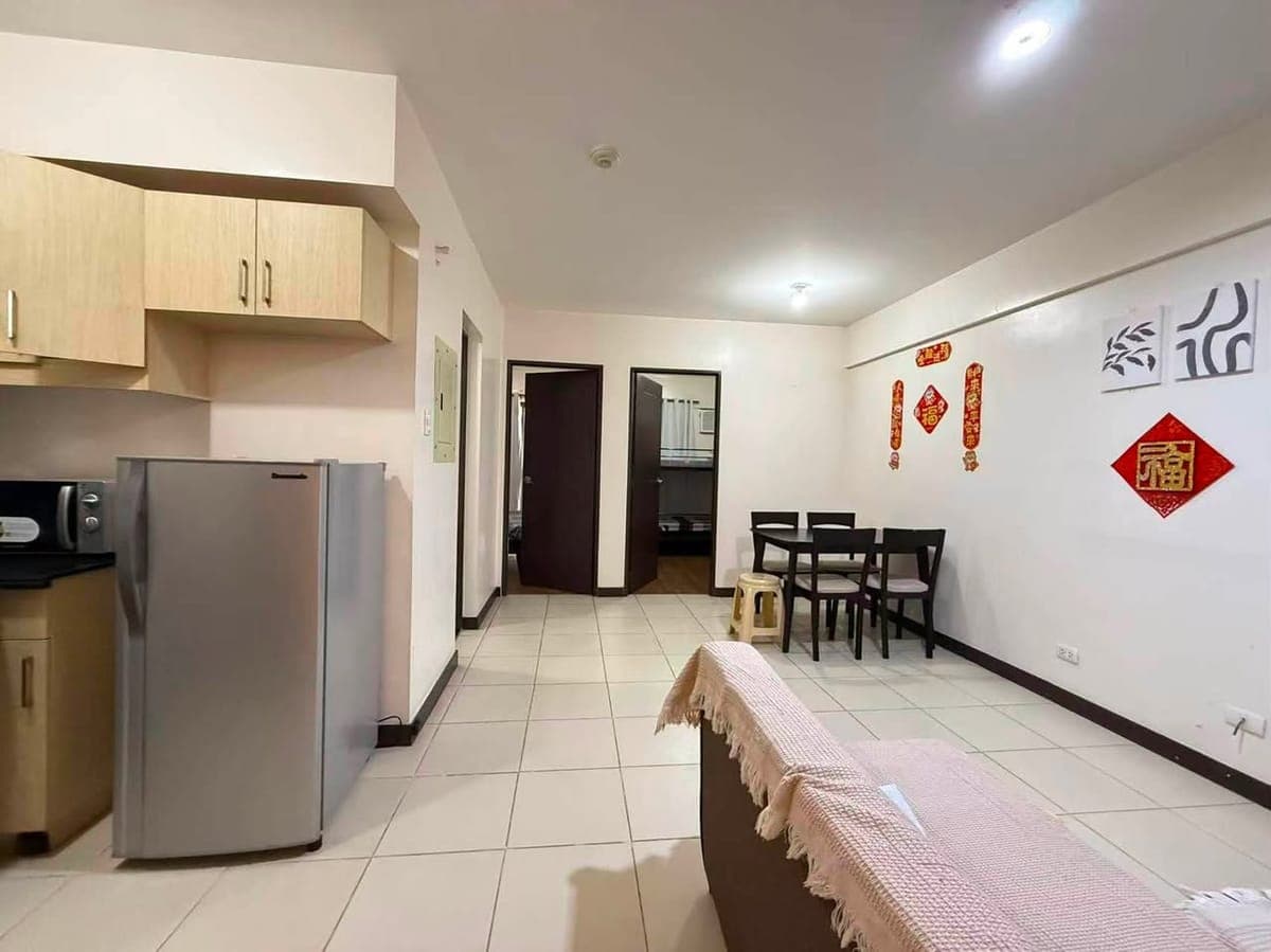 ARISTA PLACE RESIDENCES – PALMARIS BUILDING - photo 1
