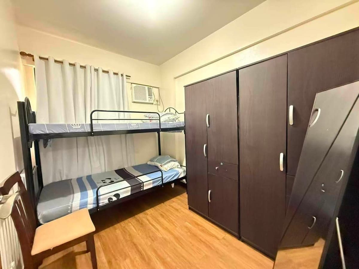 ARISTA PLACE RESIDENCES – PALMARIS BUILDING - photo 5