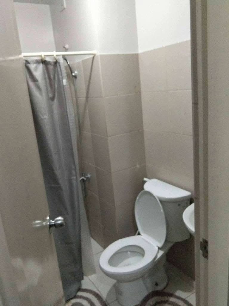 Studio Condo Unit For Rent - photo 3